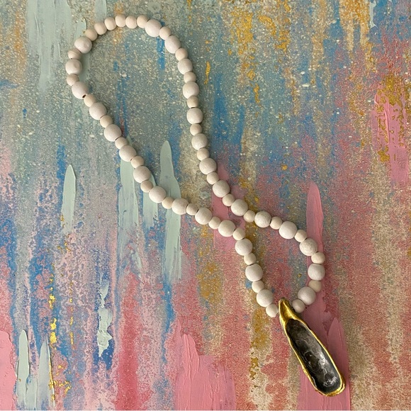 Catch-All Tray & Necklace - Picture 3 of 8